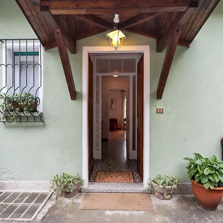 بيت للعطل By Acquaseria