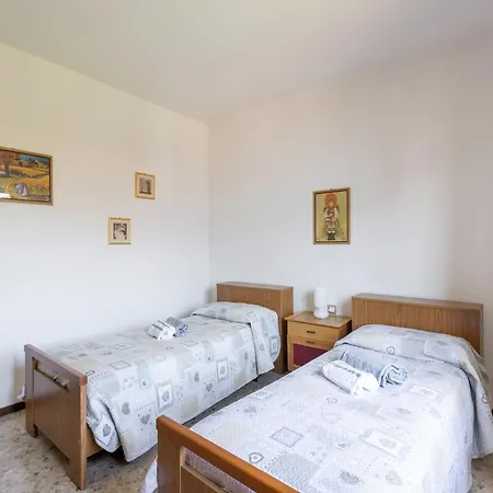 By بيت للعطل